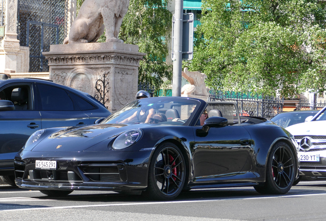 Porsche 992 Carrera 4 GTS Cabriolet