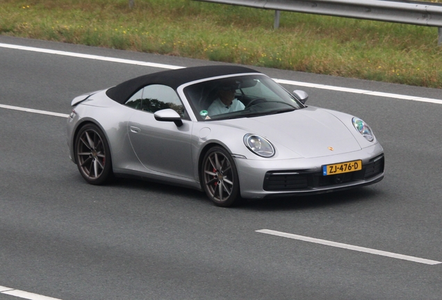 Porsche 992 Carrera 4S Cabriolet