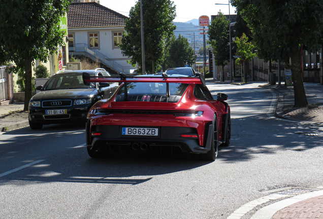 Porsche 992 GT3 RS Weissach Package