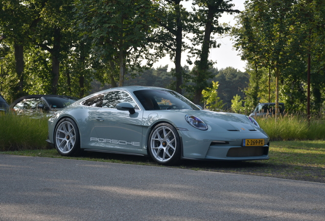 Porsche 992 S/T