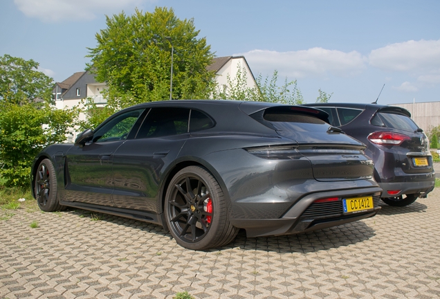 Porsche Taycan GTS Sport Turismo