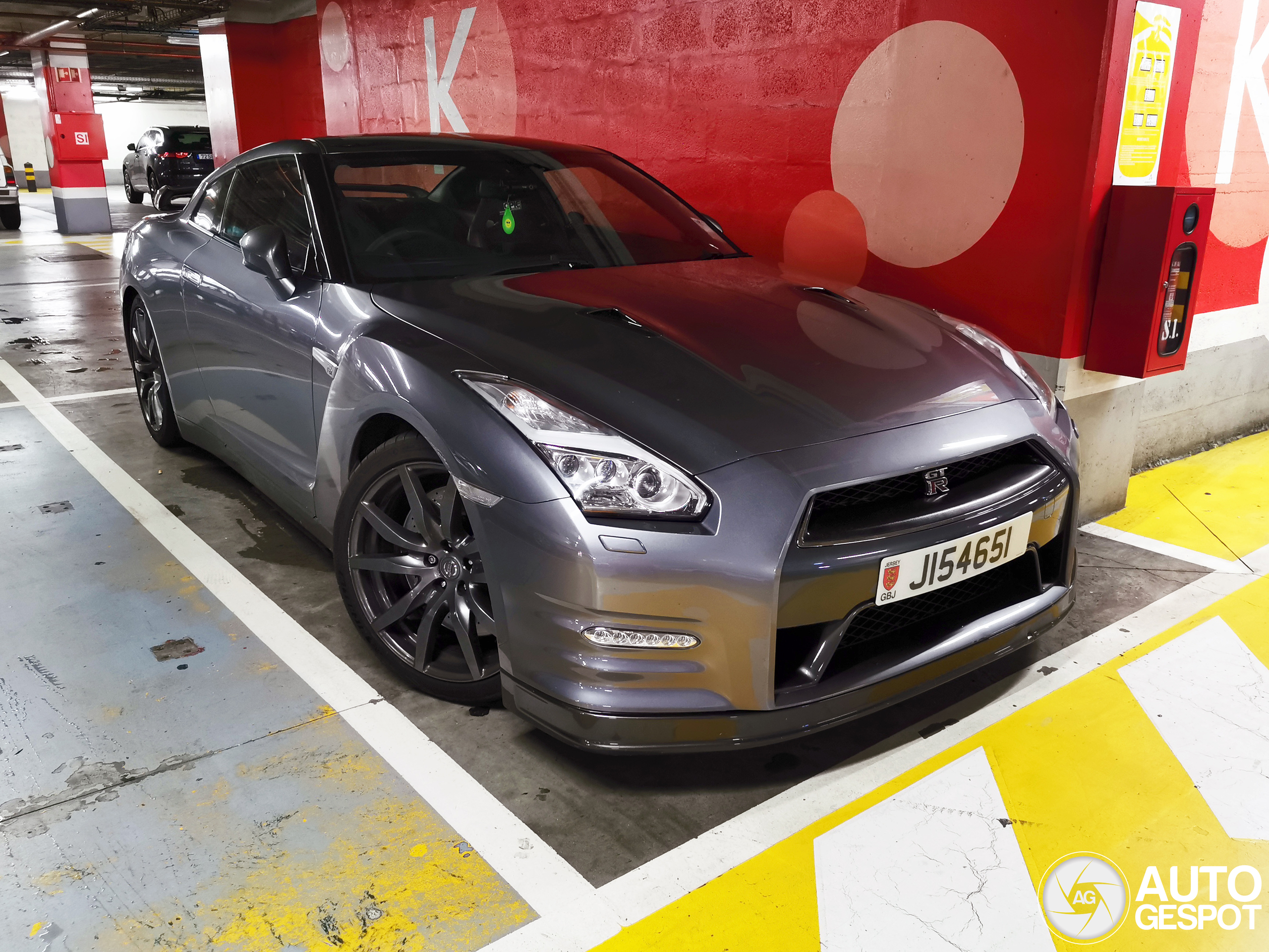 Nissan GT-R 2014