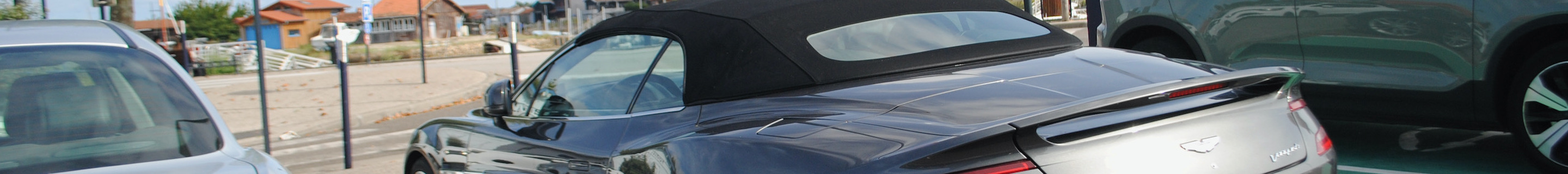 Aston Martin Vanquish Volante