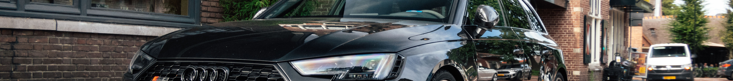 Audi RS4 Avant B9