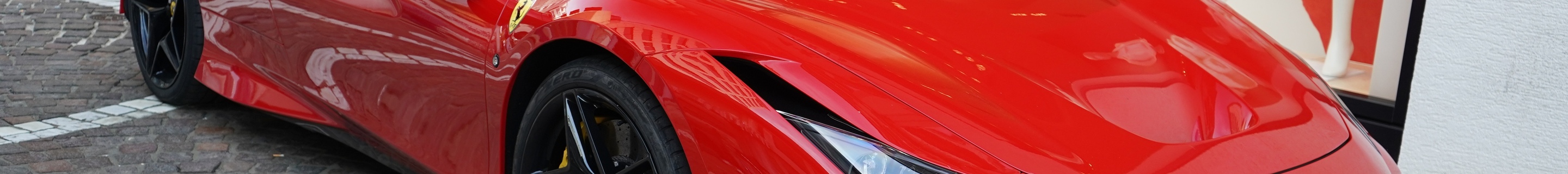 Ferrari F8 Spider