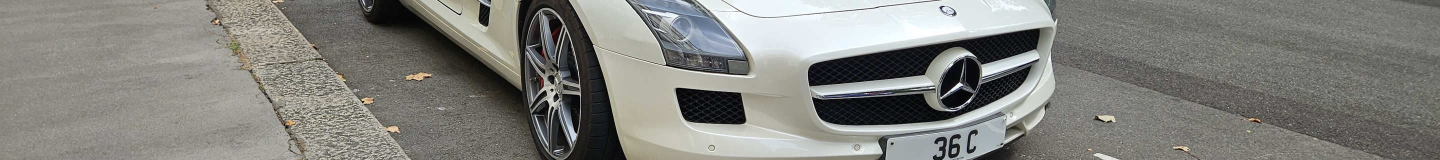 Mercedes-Benz SLS AMG