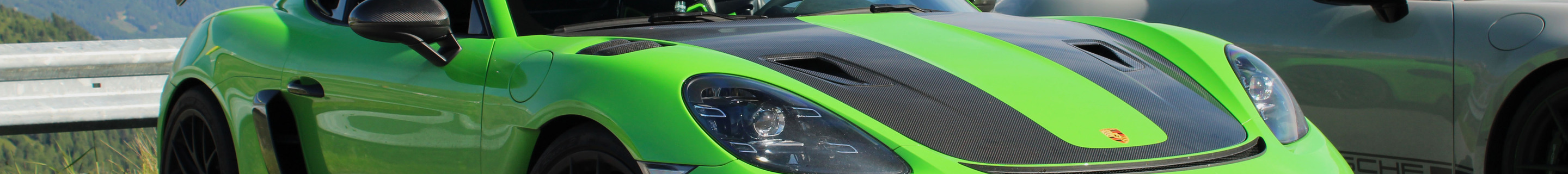 Porsche 718 Cayman GT4 RS Weissach Package