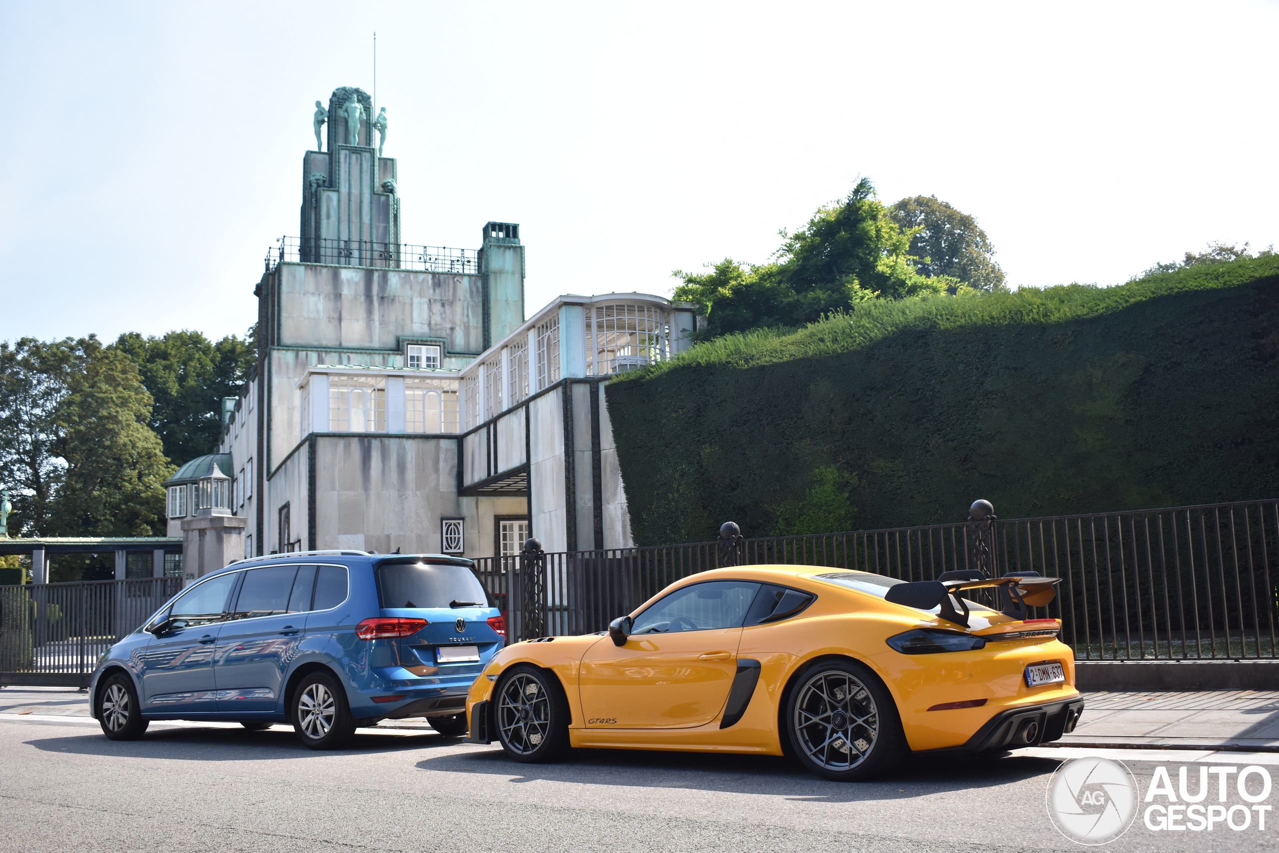 Porsche 718 Cayman GT4 RS Weissach Package