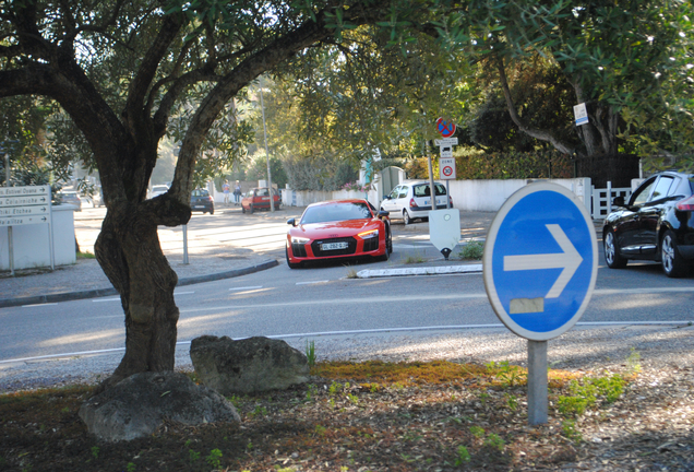 Audi R8 V10 Plus 2015