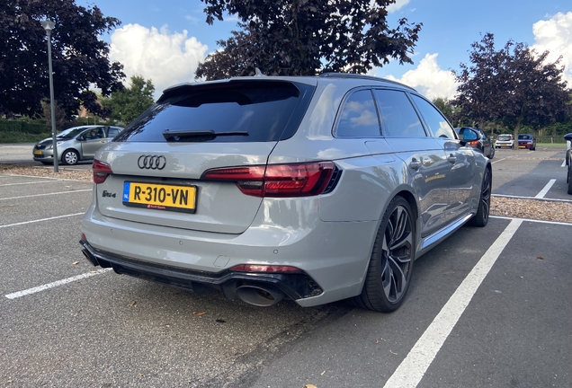 Audi RS4 Avant B9