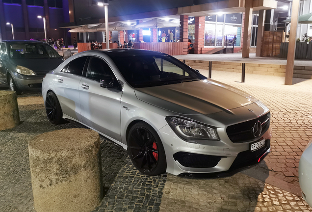 Mercedes-Benz CLA 45 AMG C117