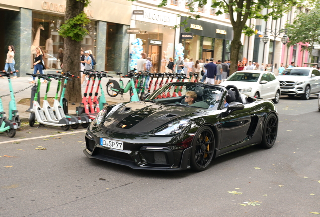 Porsche 718 Spyder RS Weissach Package