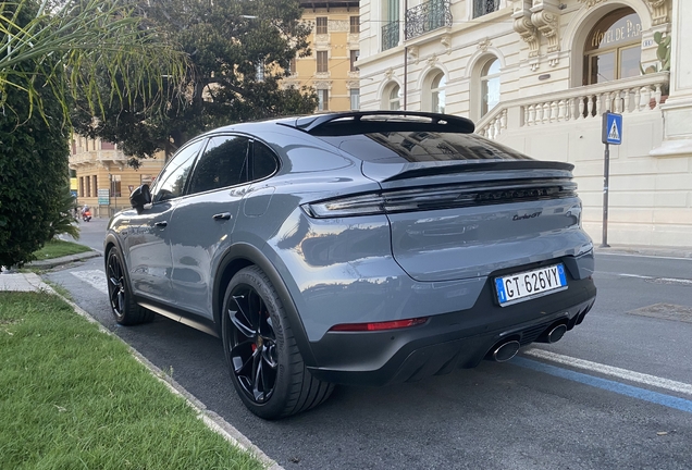 Porsche Cayenne Coupé Turbo E-Hybrid