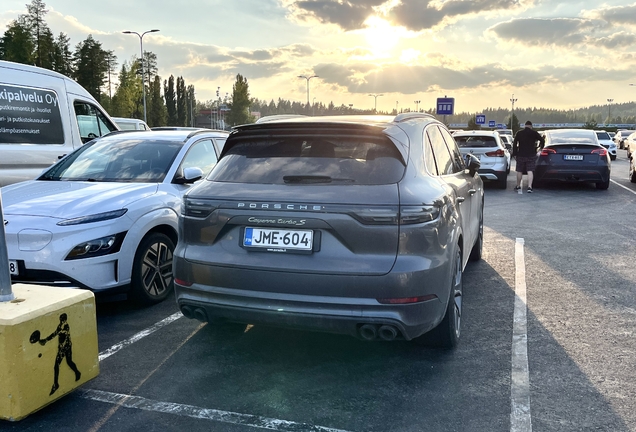 Porsche Cayenne Turbo S E-Hybrid