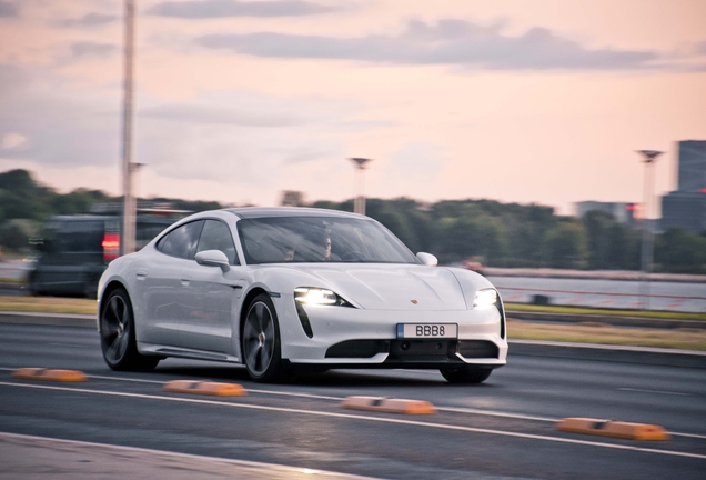Porsche Taycan Turbo MkI
