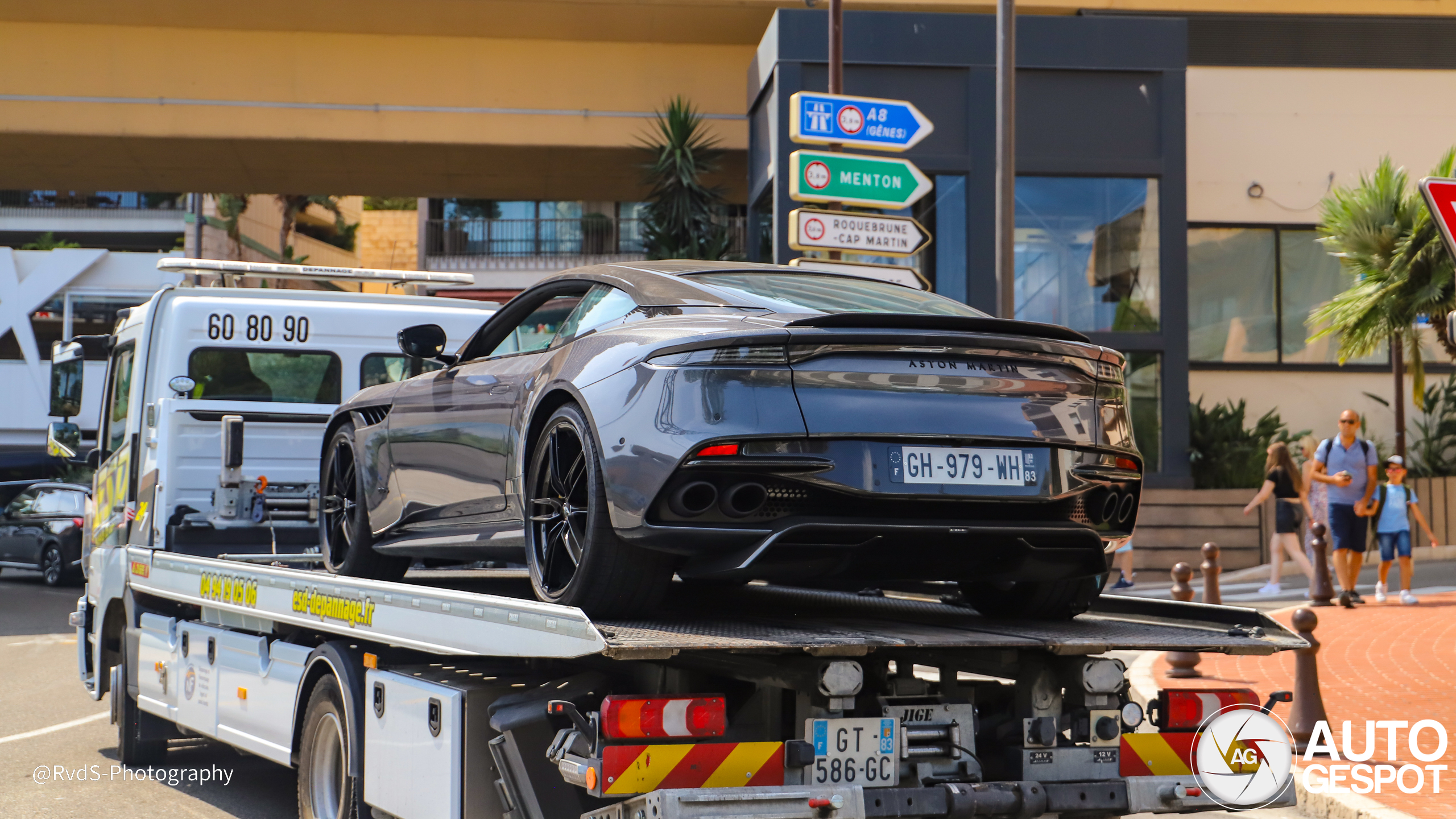 Aston Martin DBS Superleggera