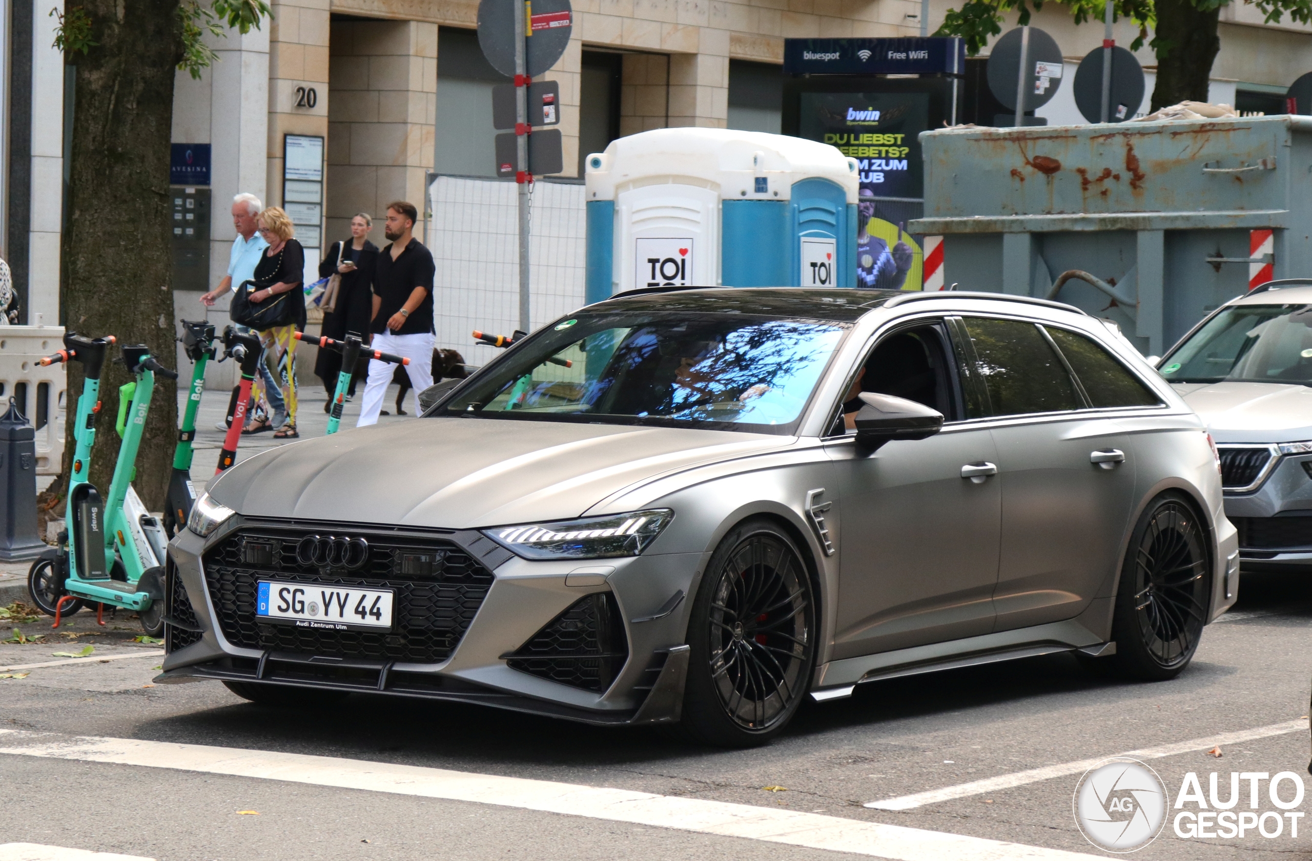 Audi ABT RS6 Avant C8