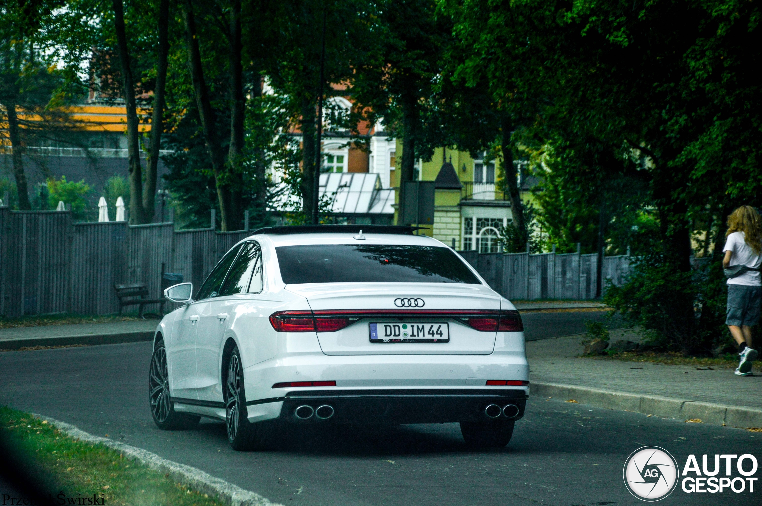 Audi S8 D5