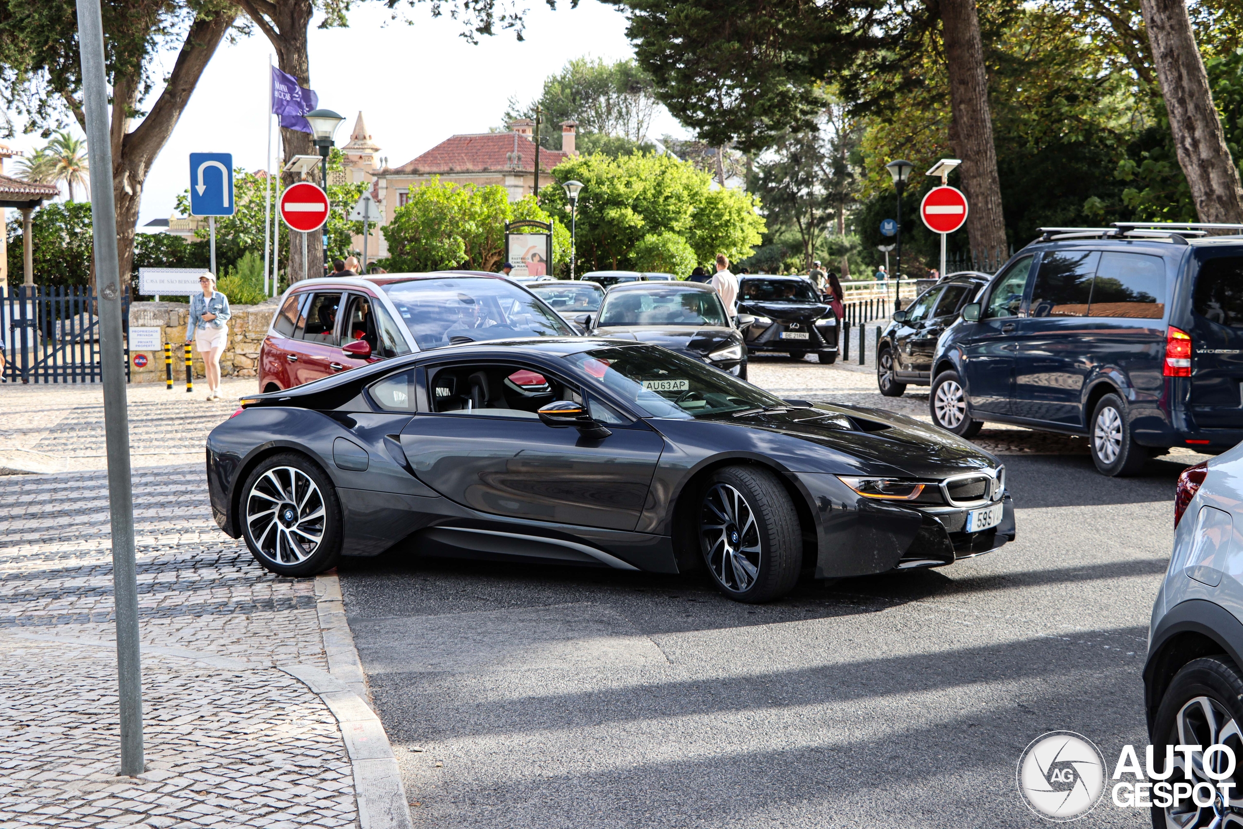 BMW i8