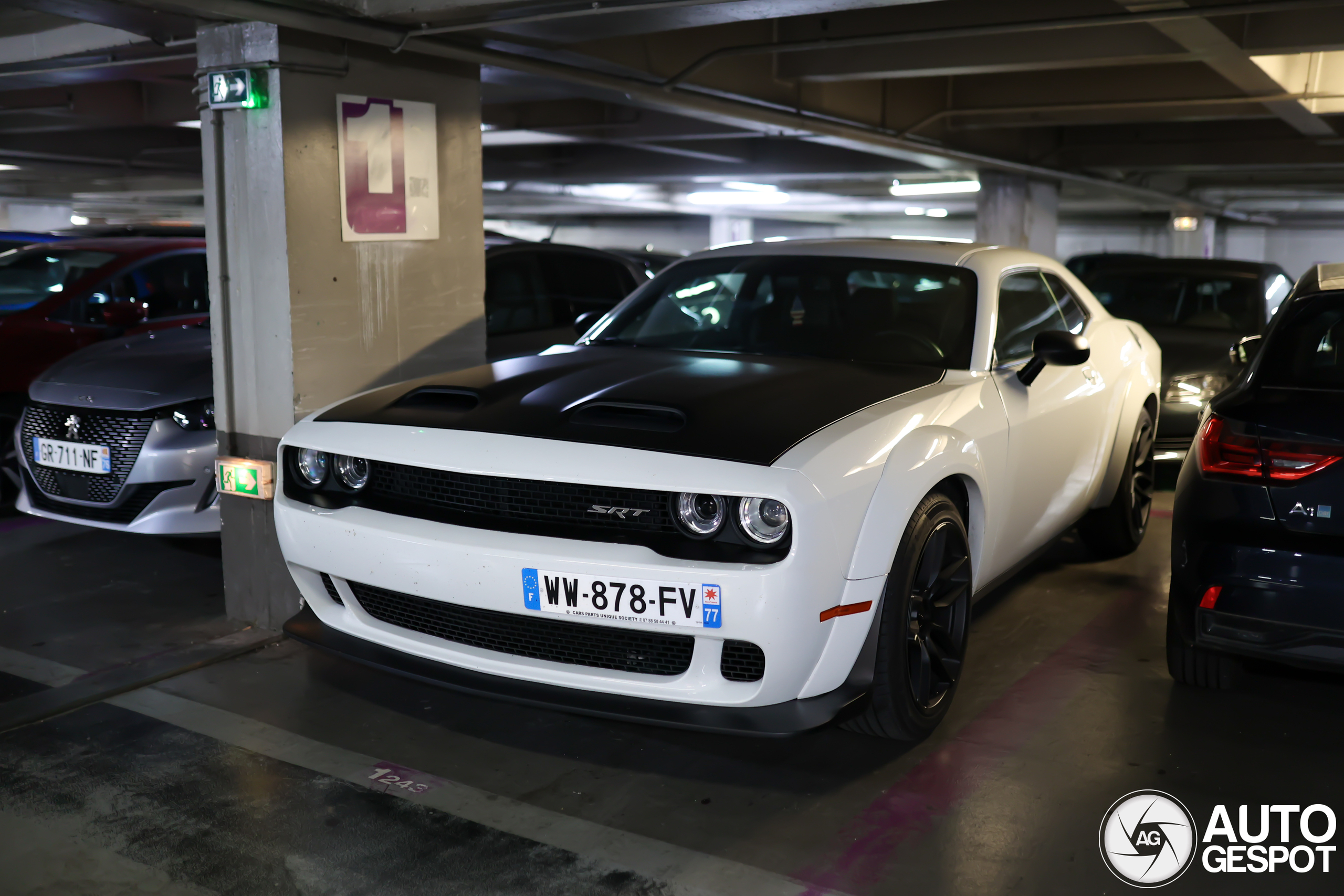 Dodge Challenger SRT Hellcat Widebody