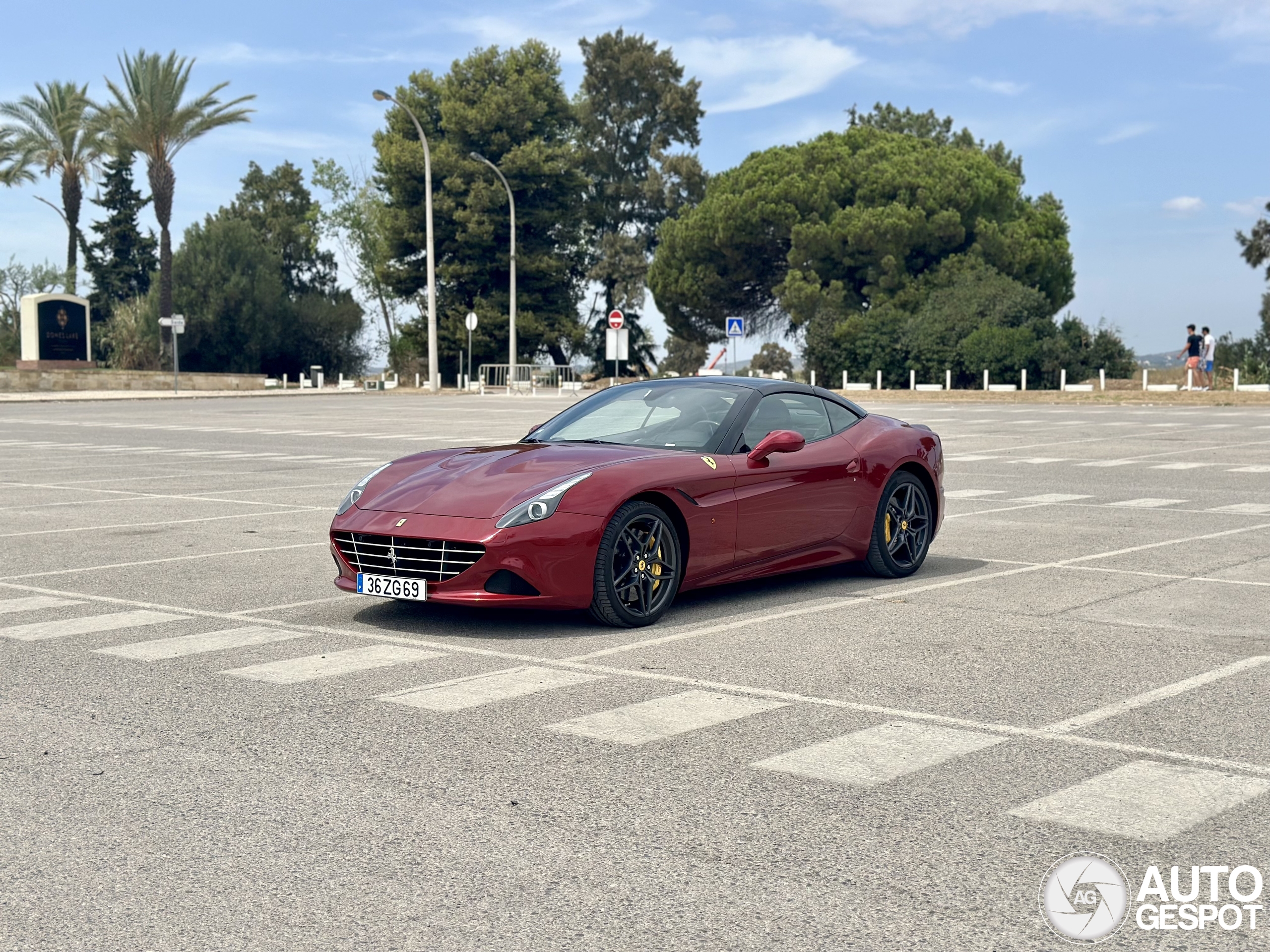 Ferrari California T