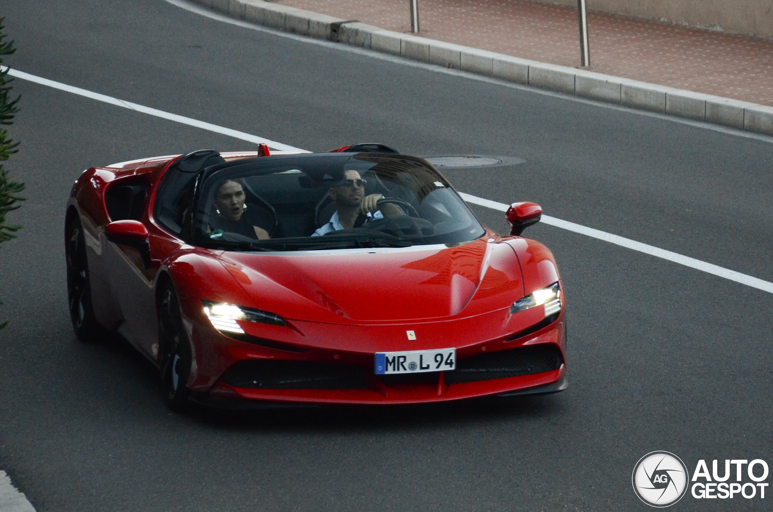 Ferrari SF90 Spider