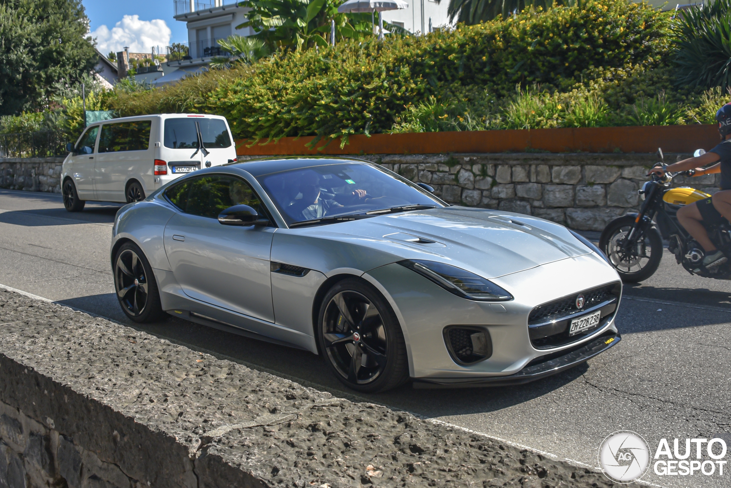 Jaguar F-TYPE 400 Sport AWD Coupé - 10 September 2024 - Autogespot