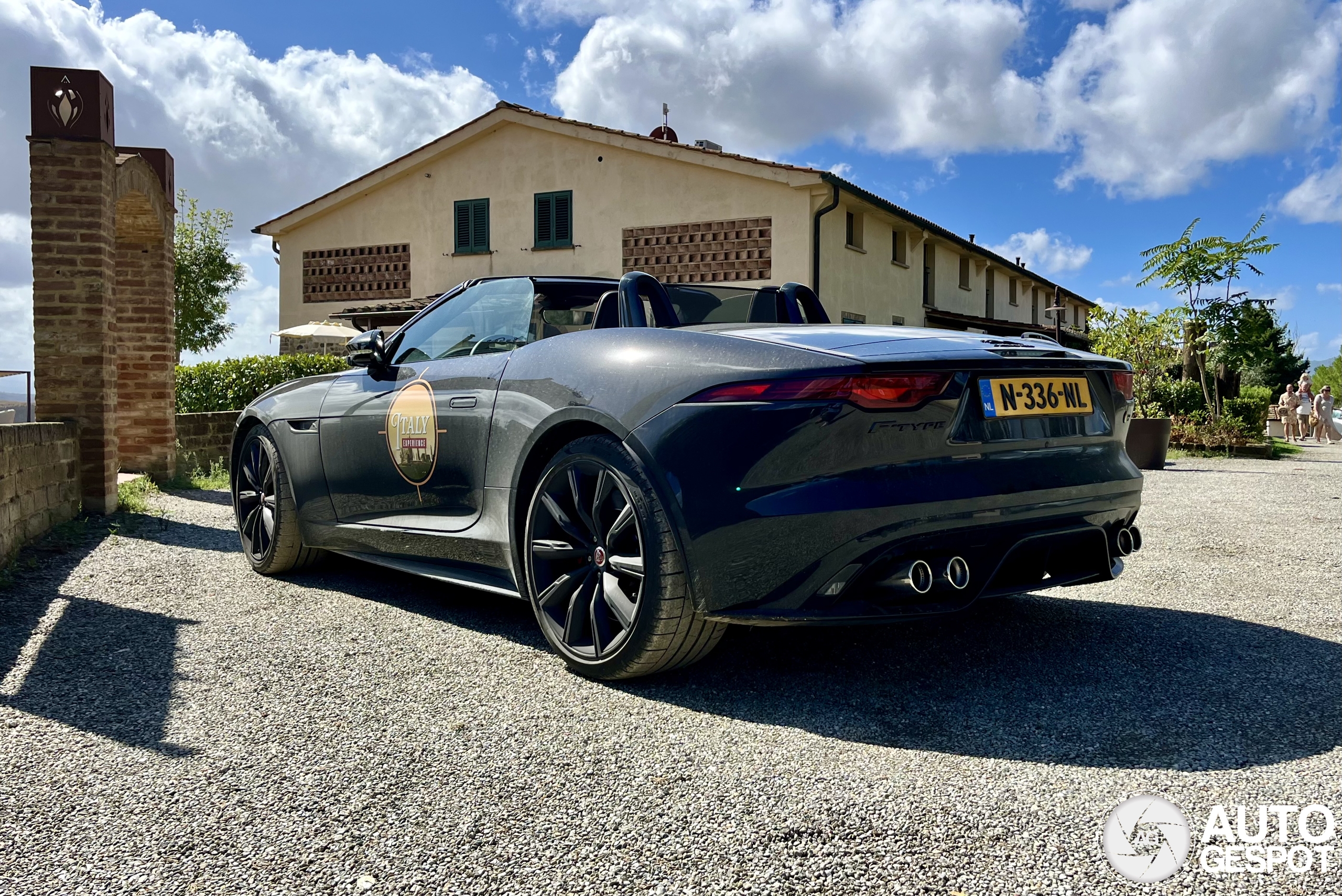 Jaguar F-TYPE R Convertible 2020