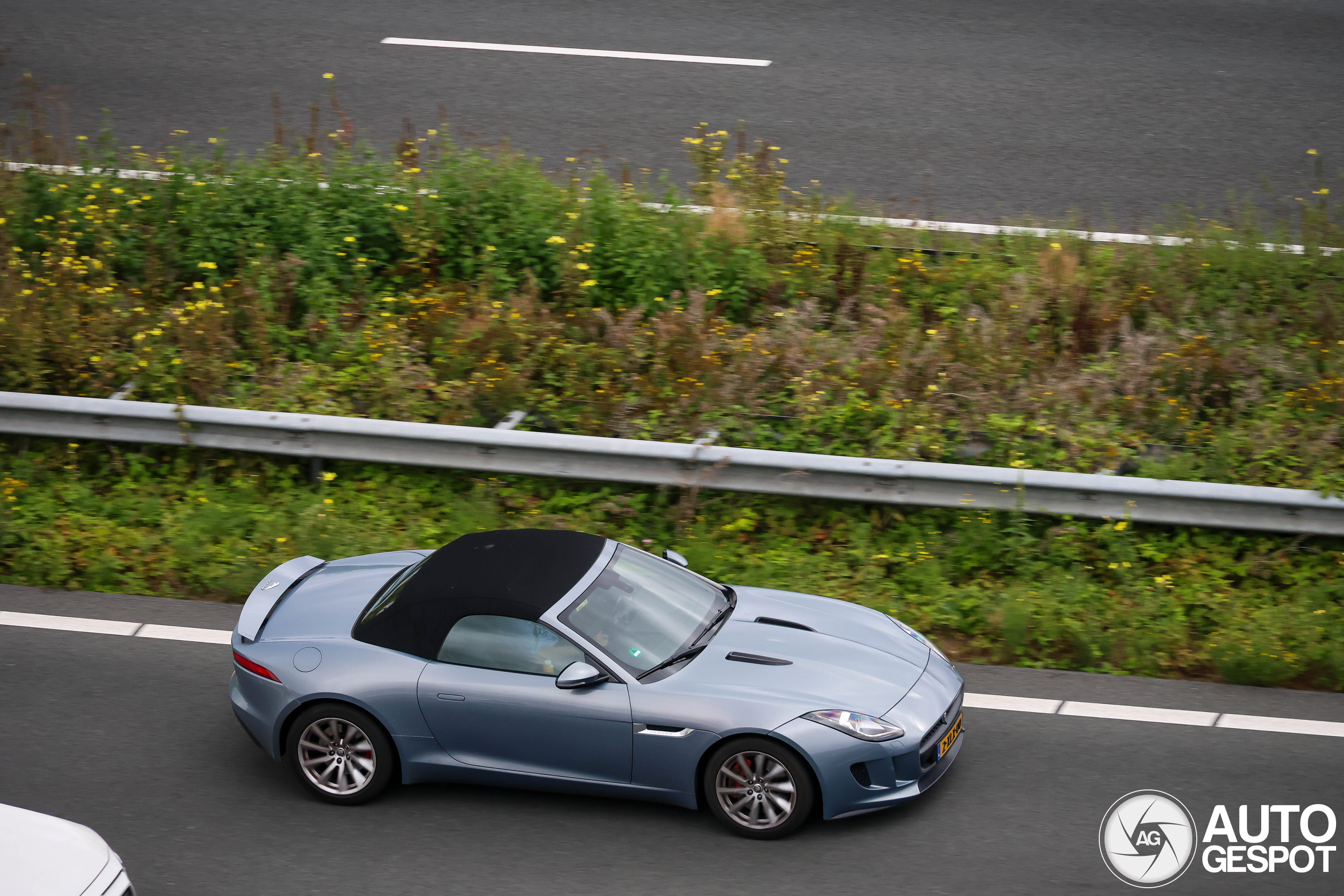 Jaguar F-TYPE S Convertible