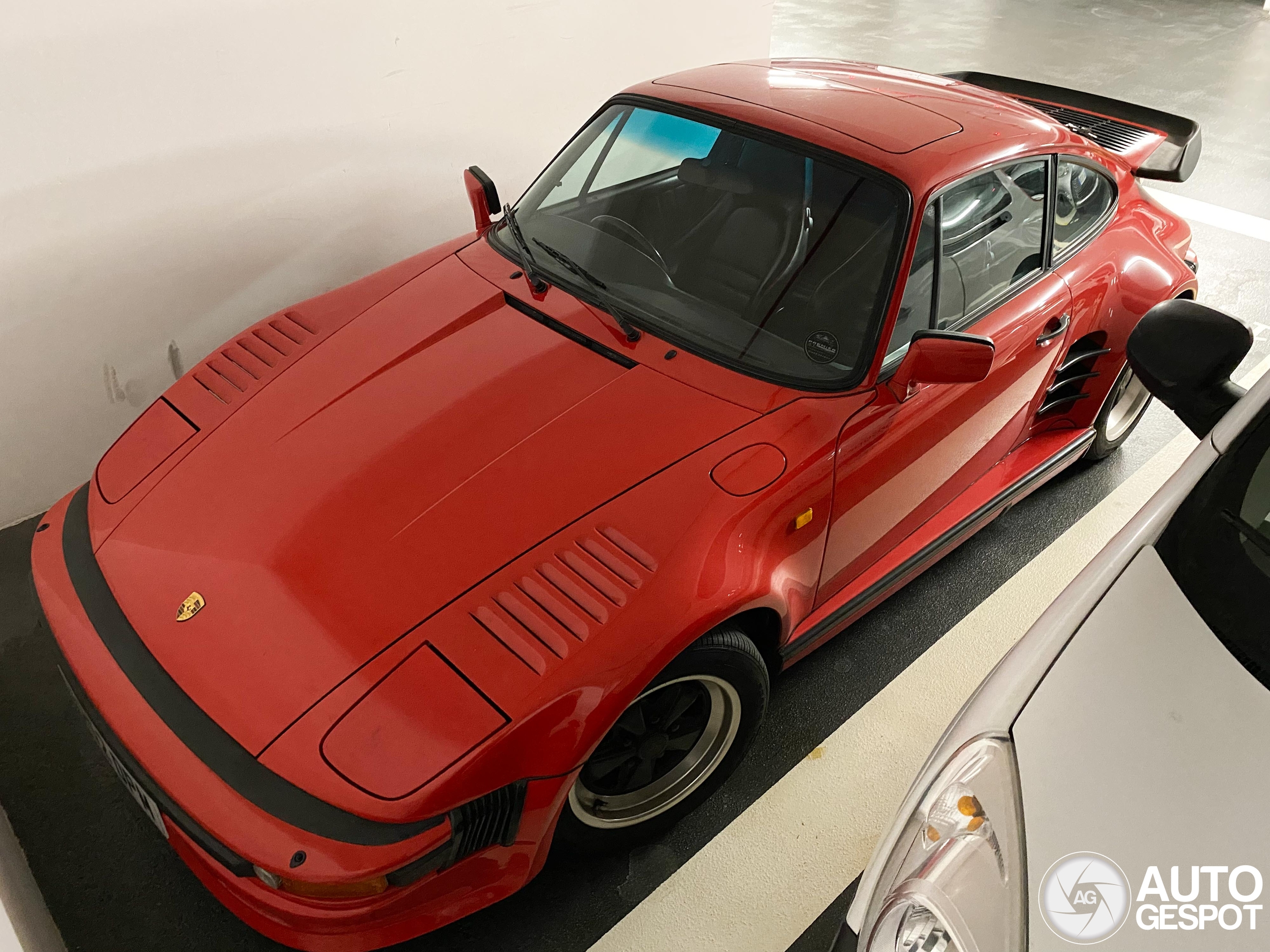 Porsche 930 Turbo Flatnose