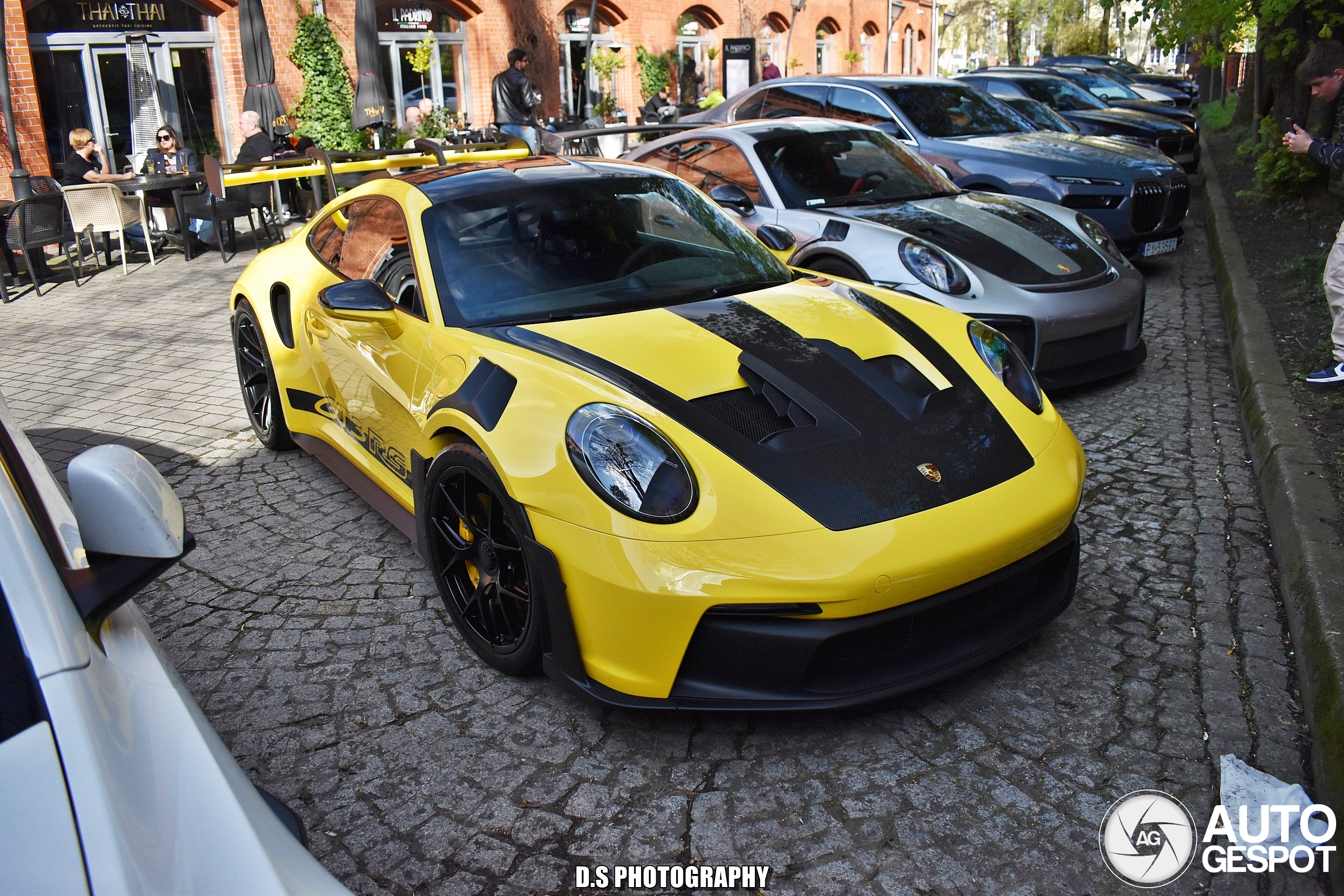 Porsche 992 GT3 RS Weissach Package