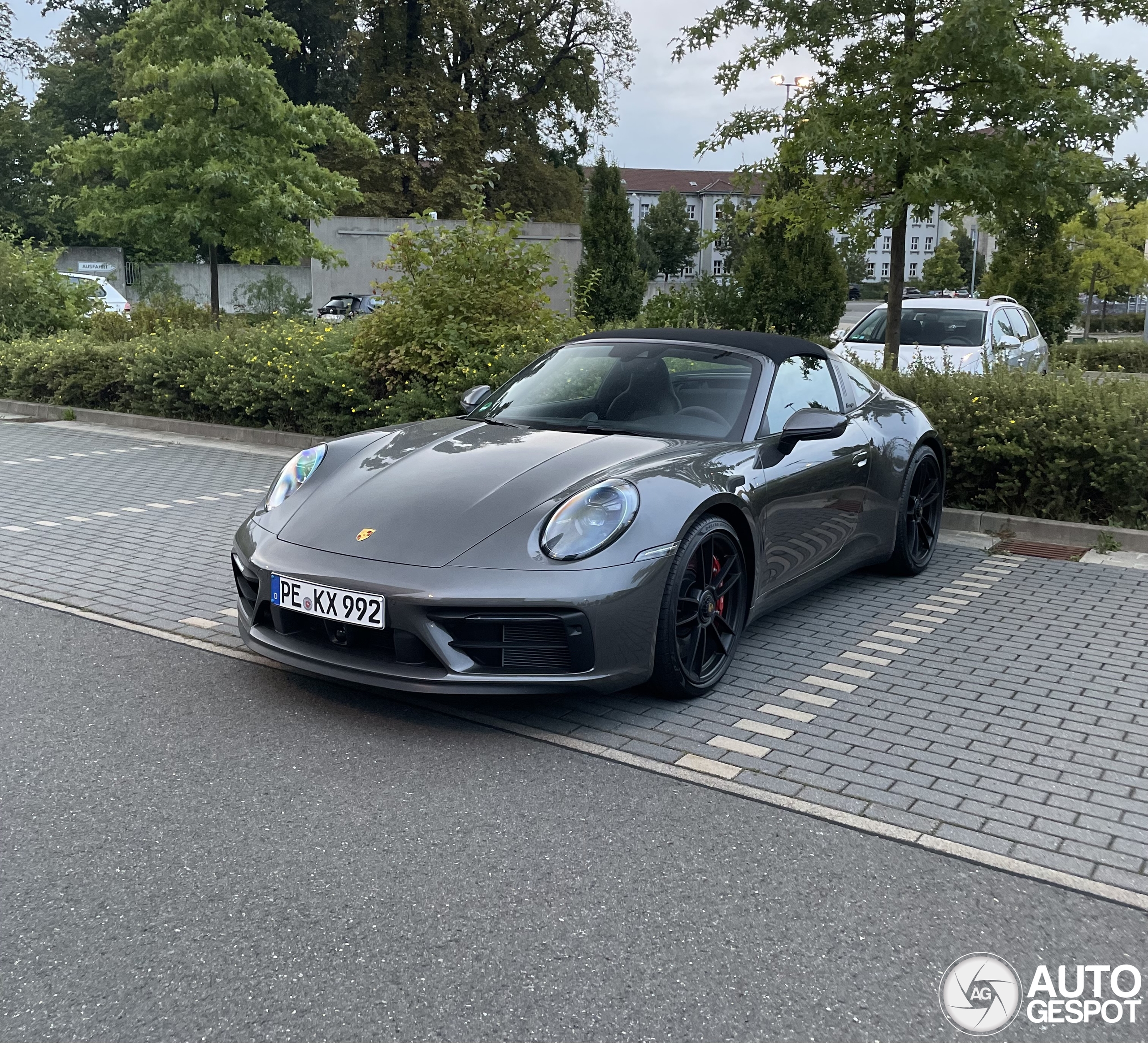 Porsche 992 Targa 4 GTS