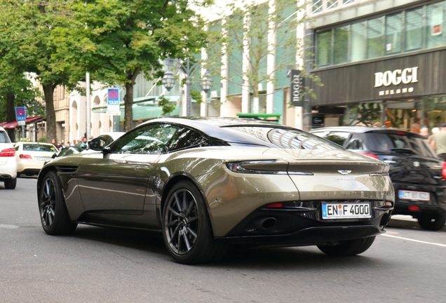 Aston Martin DB11