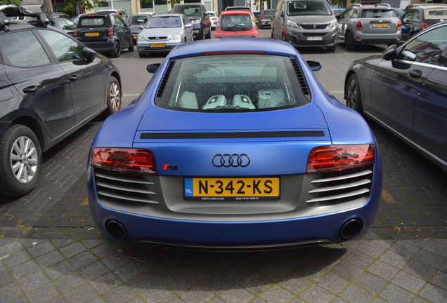 Audi R8 V10 Plus 2013