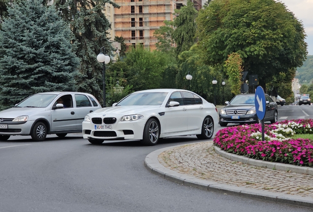 BMW M5 F10 2011