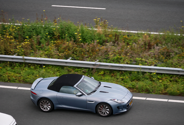 Jaguar F-TYPE S Convertible