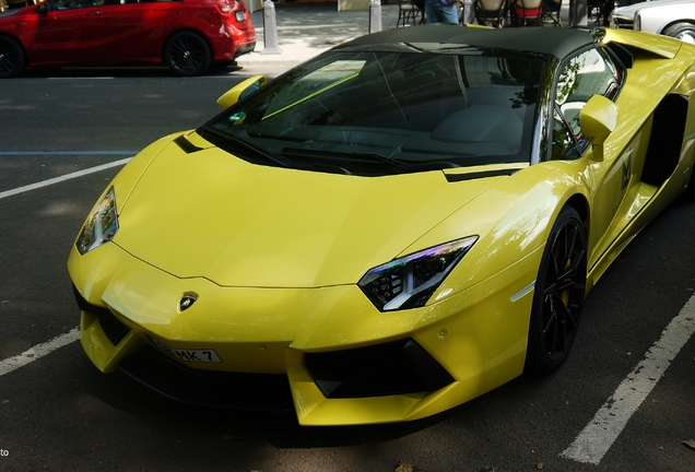 Lamborghini Aventador LP700-4 Roadster