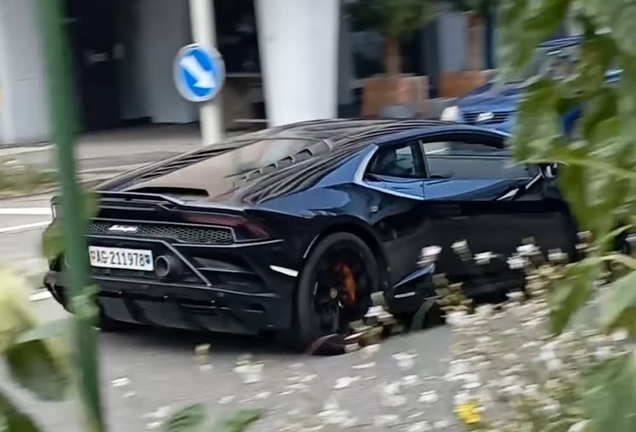 Lamborghini Huracán LP640-4 EVO