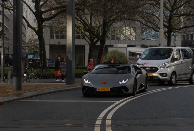 Lamborghini Huracán LP640-4 Performante