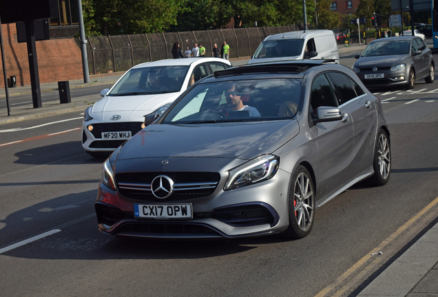 Mercedes-AMG A 45 W176 2015