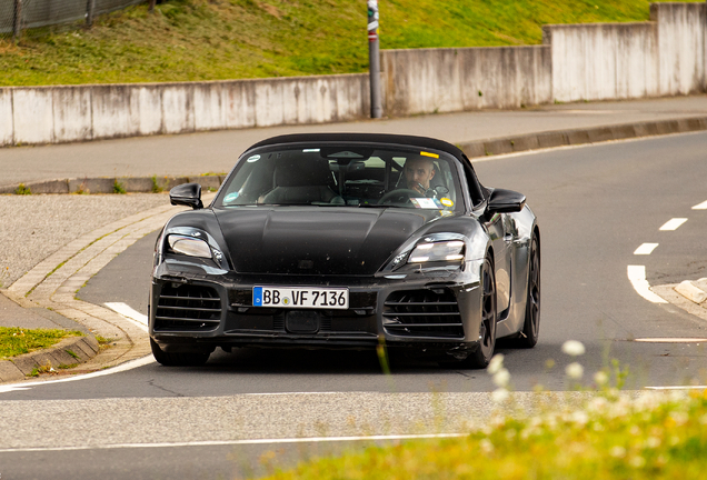 Porsche 718 Boxster EV 2025