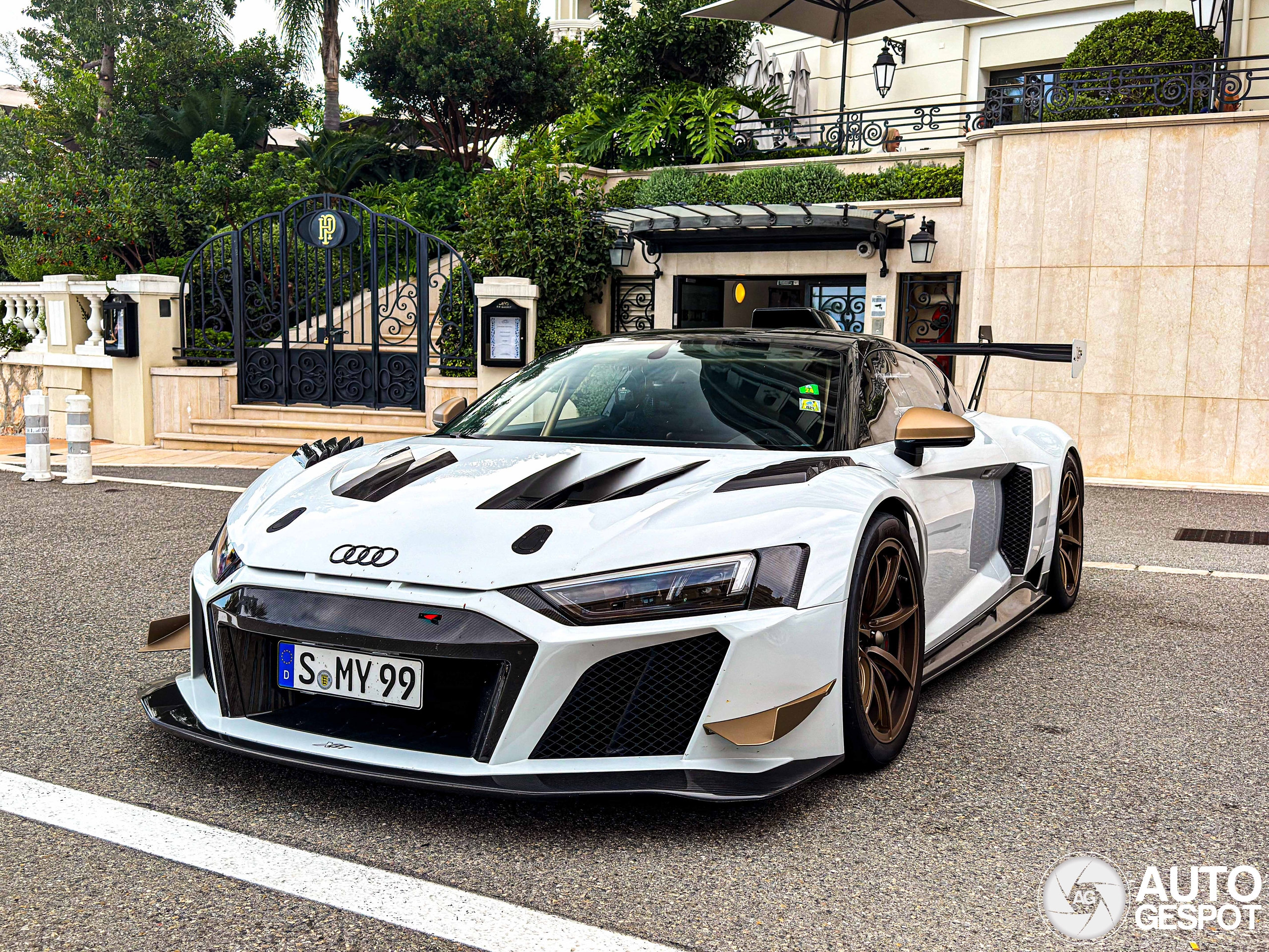 ABT R8 XGT: The ultimate street-legal race car