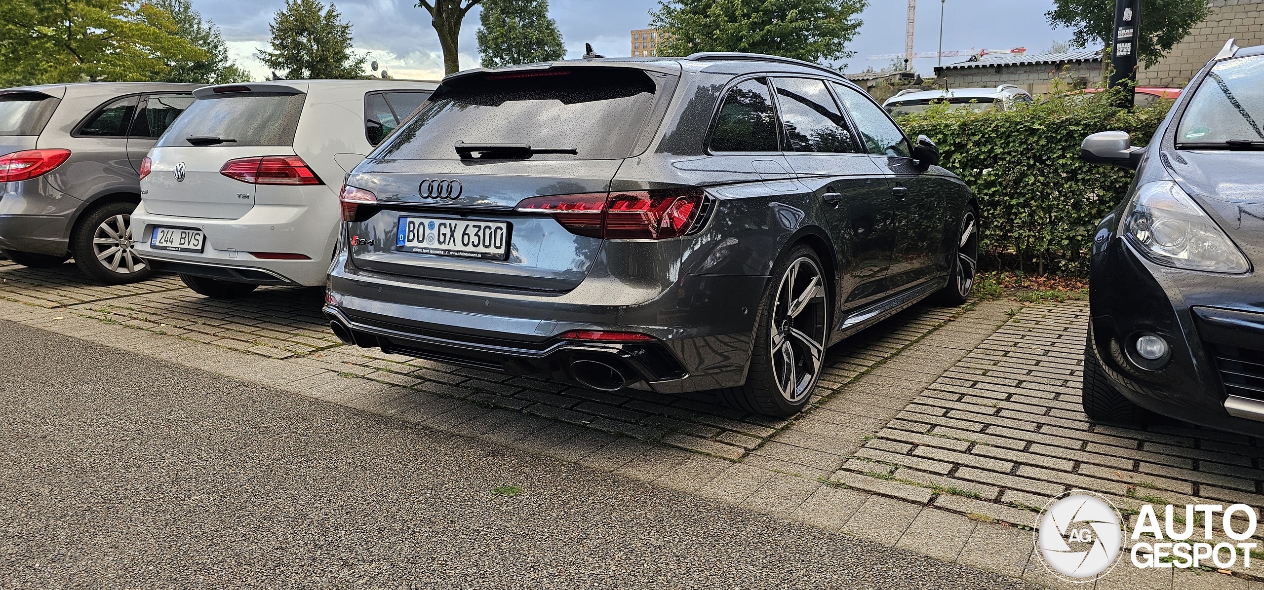 Audi RS4 Avant B9