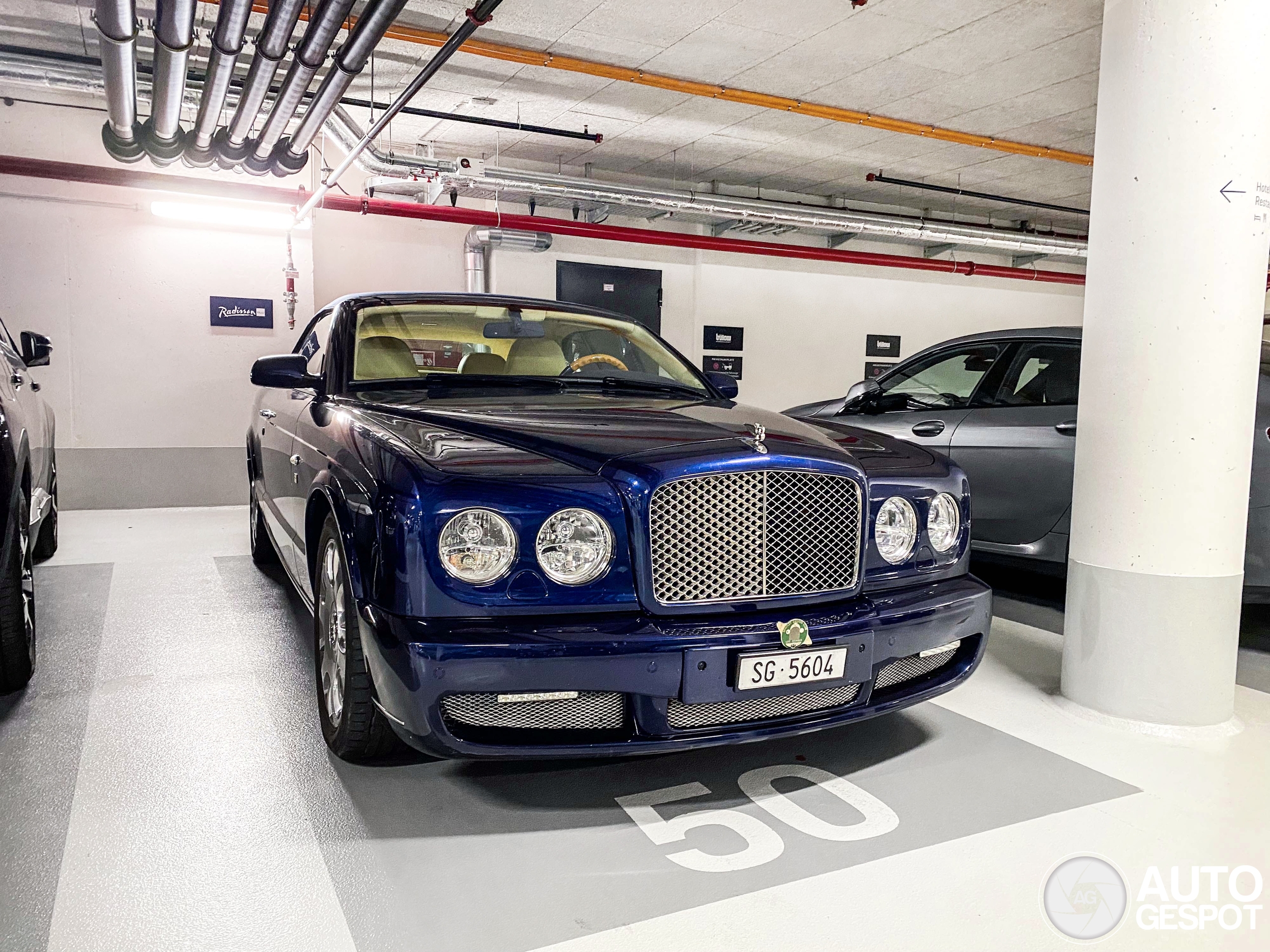 Bentley Azure 2006