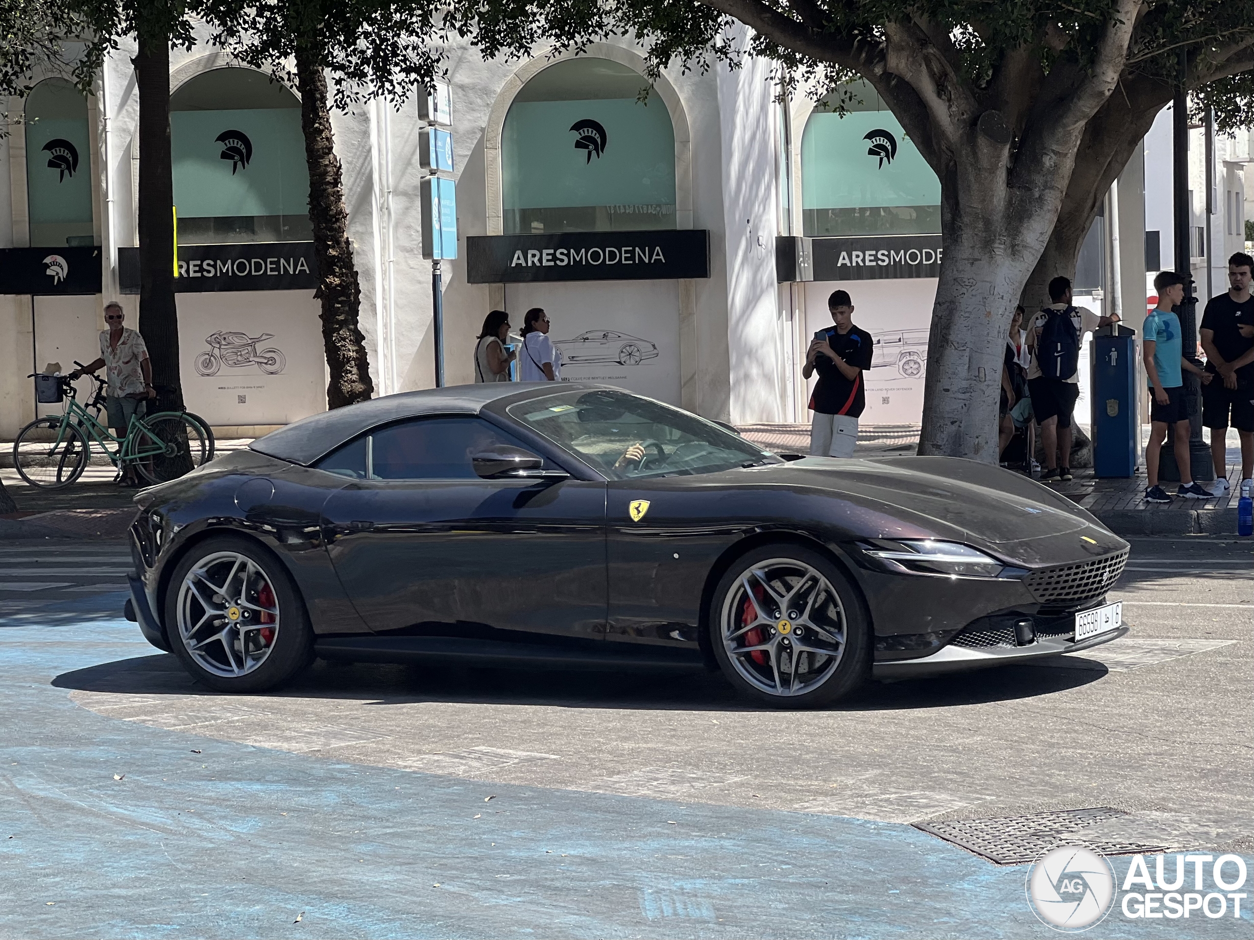 Ferrari Roma Spider