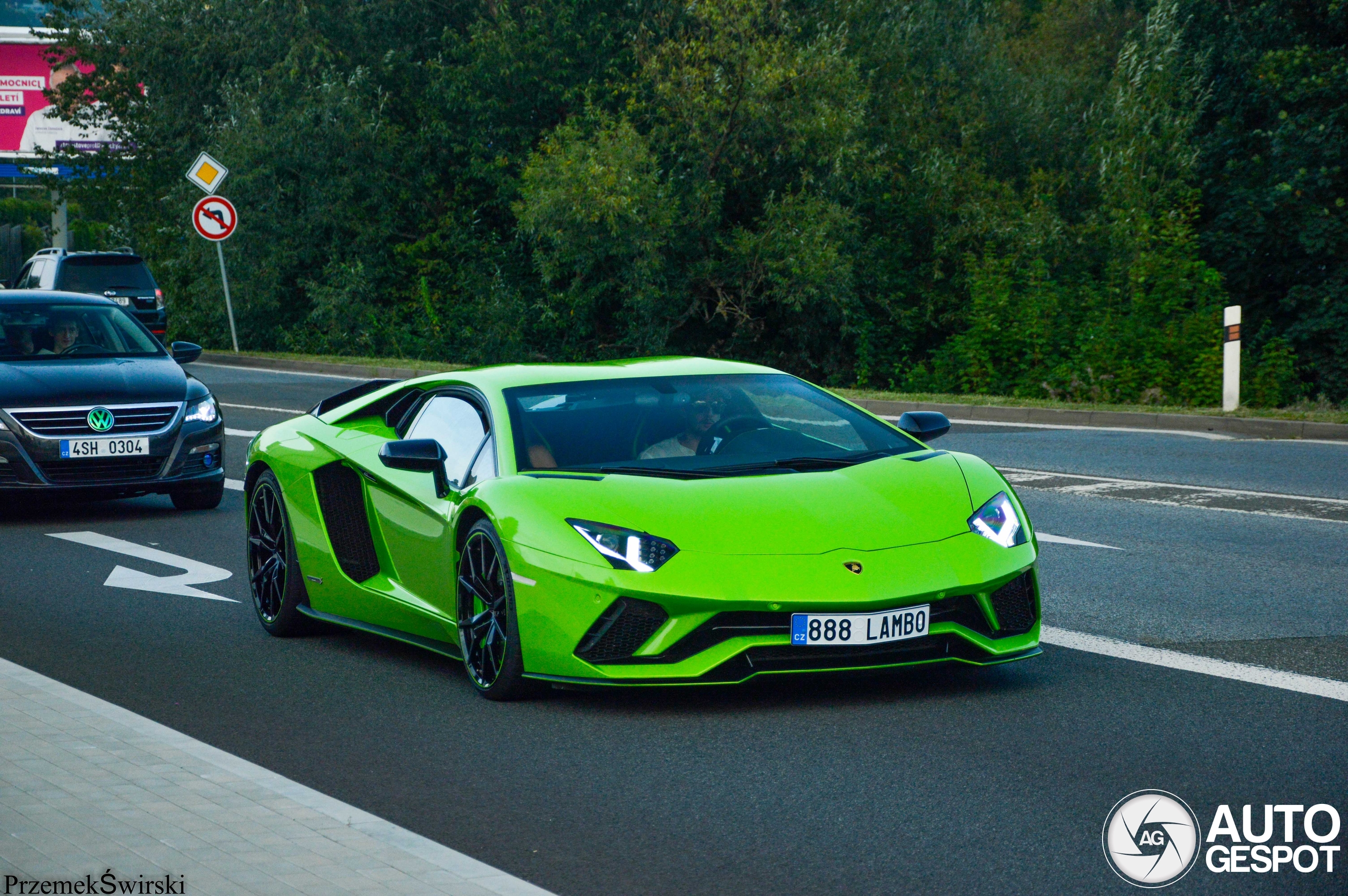 Lamborghini Aventador S LP740-4