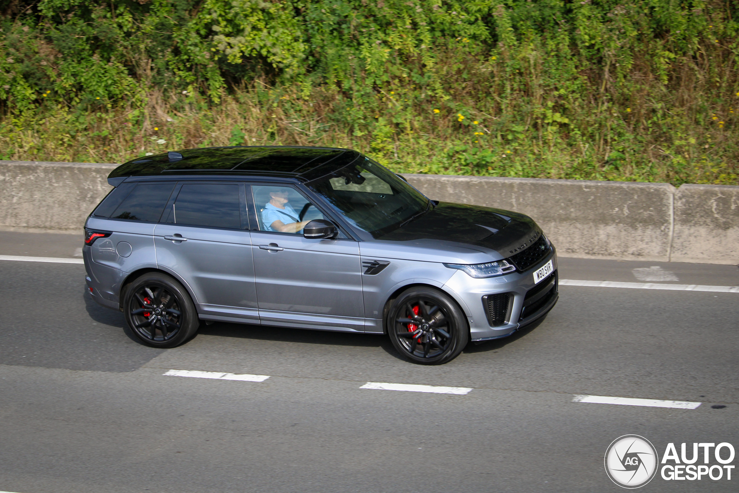 Land Rover Range Rover Sport SVR 2018 Carbon Edition