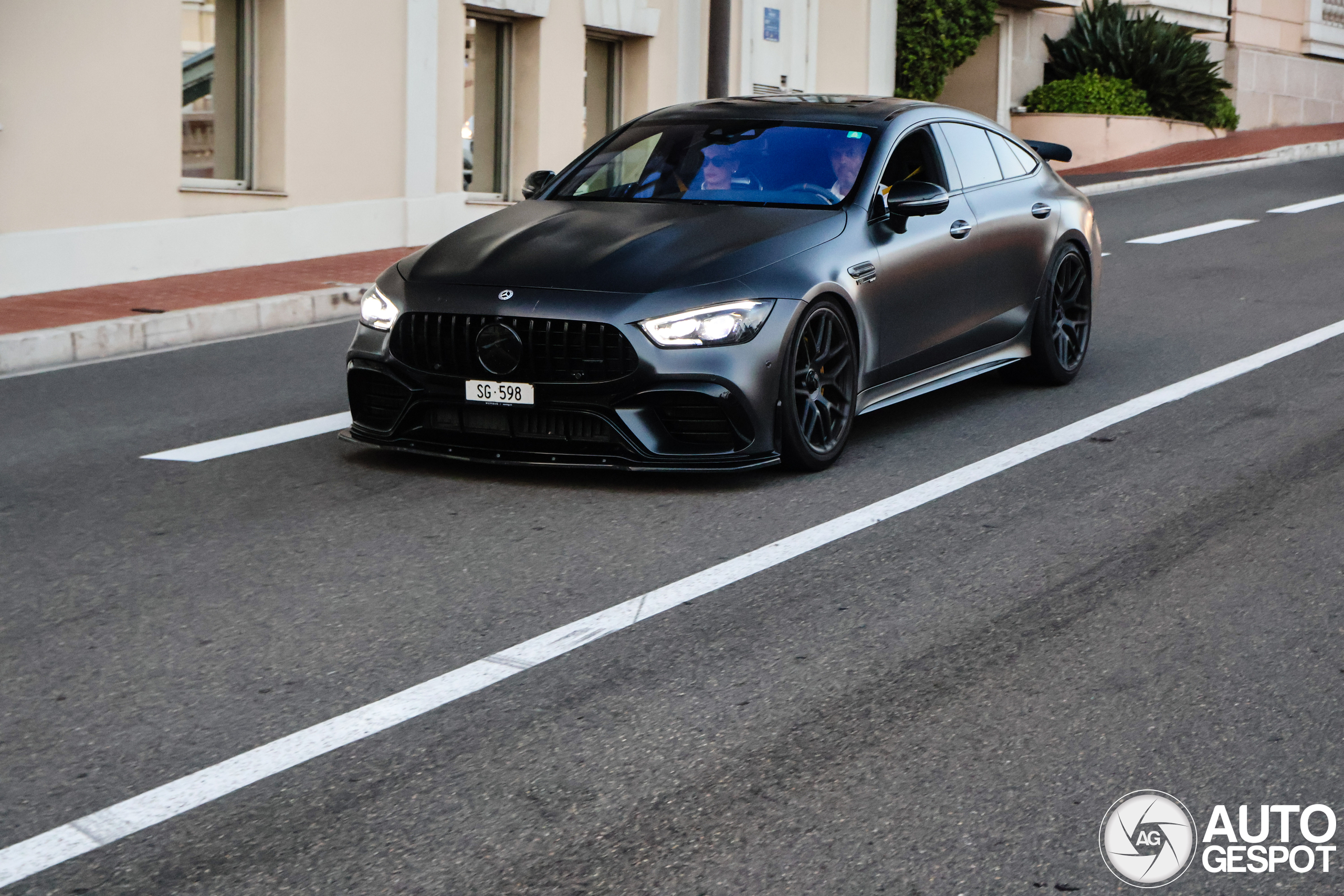 Mercedes-AMG GT 63 S X290