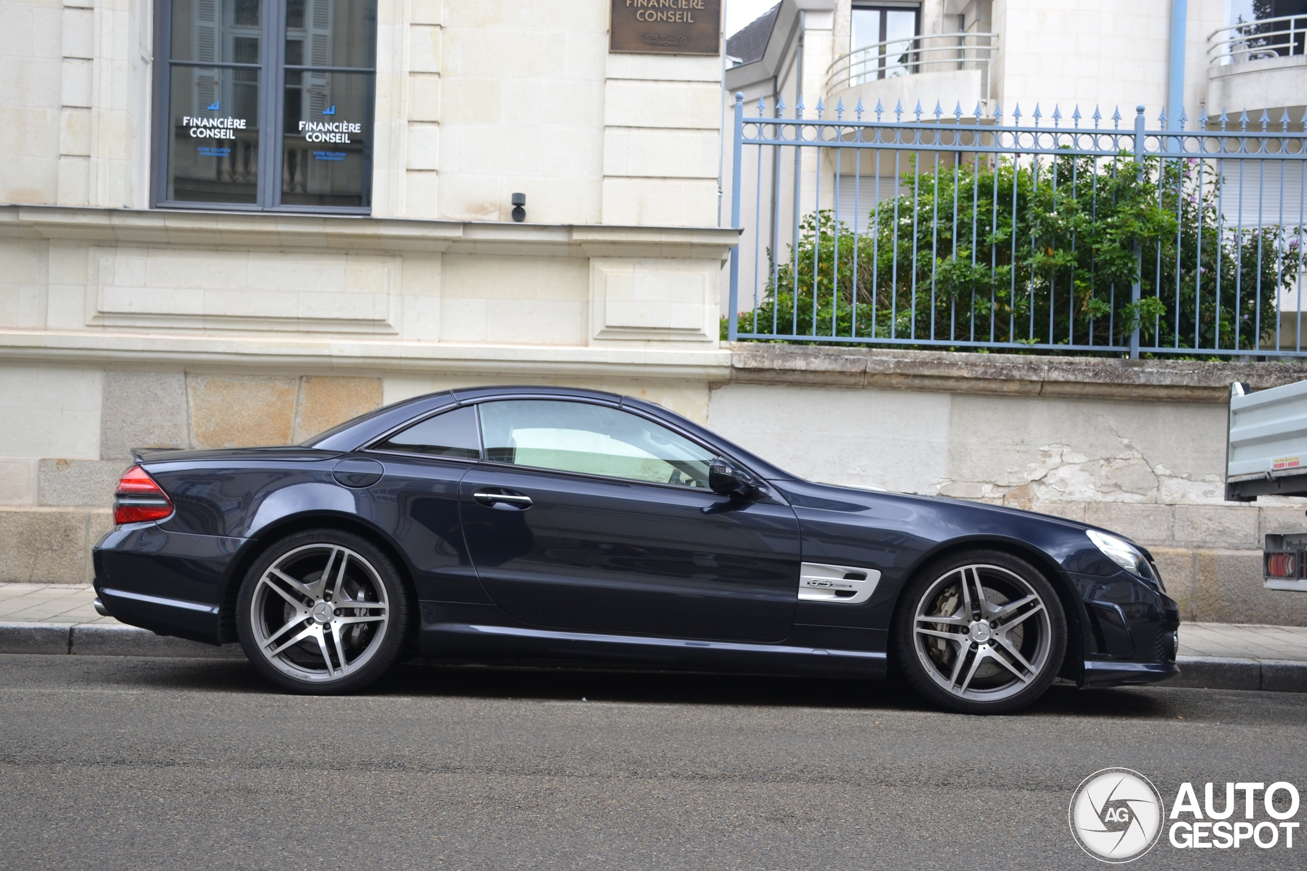 Mercedes-Benz SL 63 AMG