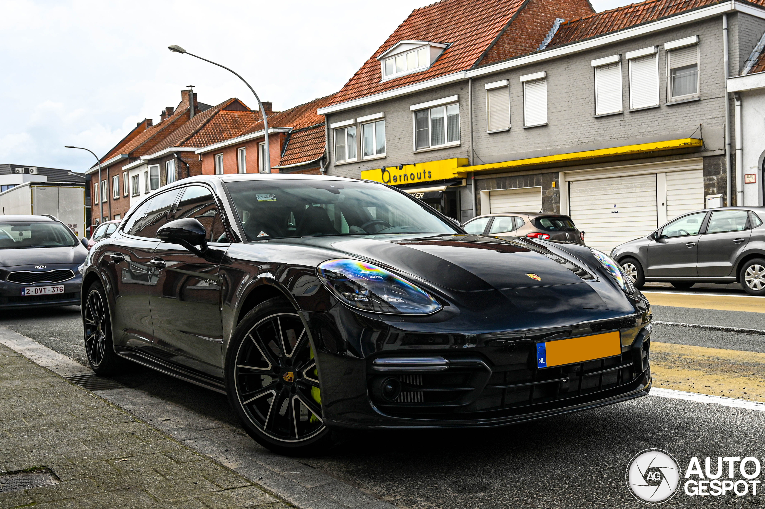 Porsche 971 Panamera Turbo S E-Hybrid Sport Turismo